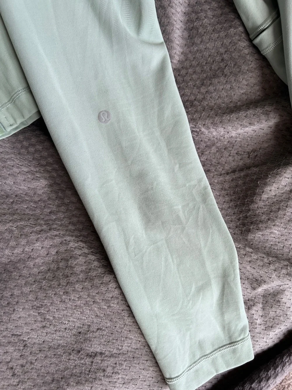 Lululemon Define Jacket Nulu & WUNDER TRAIN leggings